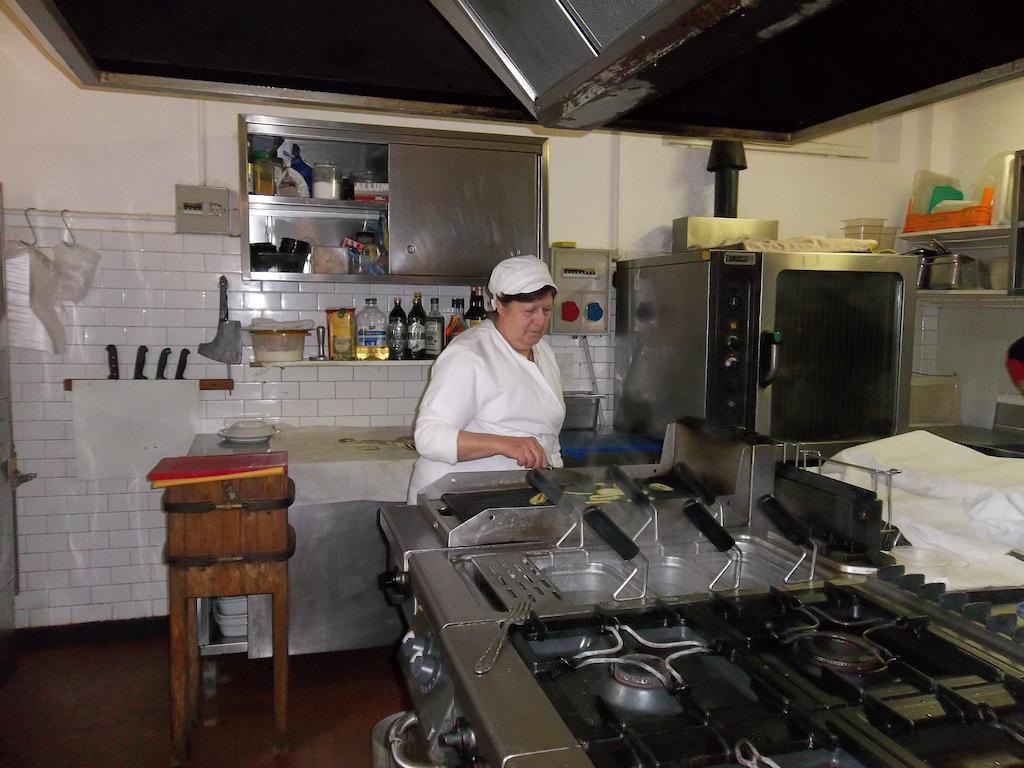 Albergo Ristorante Gori Ameglia Εξωτερικό φωτογραφία