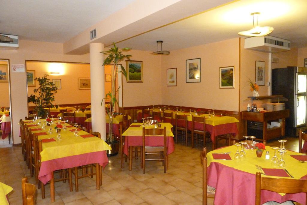 Albergo Ristorante Gori Ameglia Εξωτερικό φωτογραφία